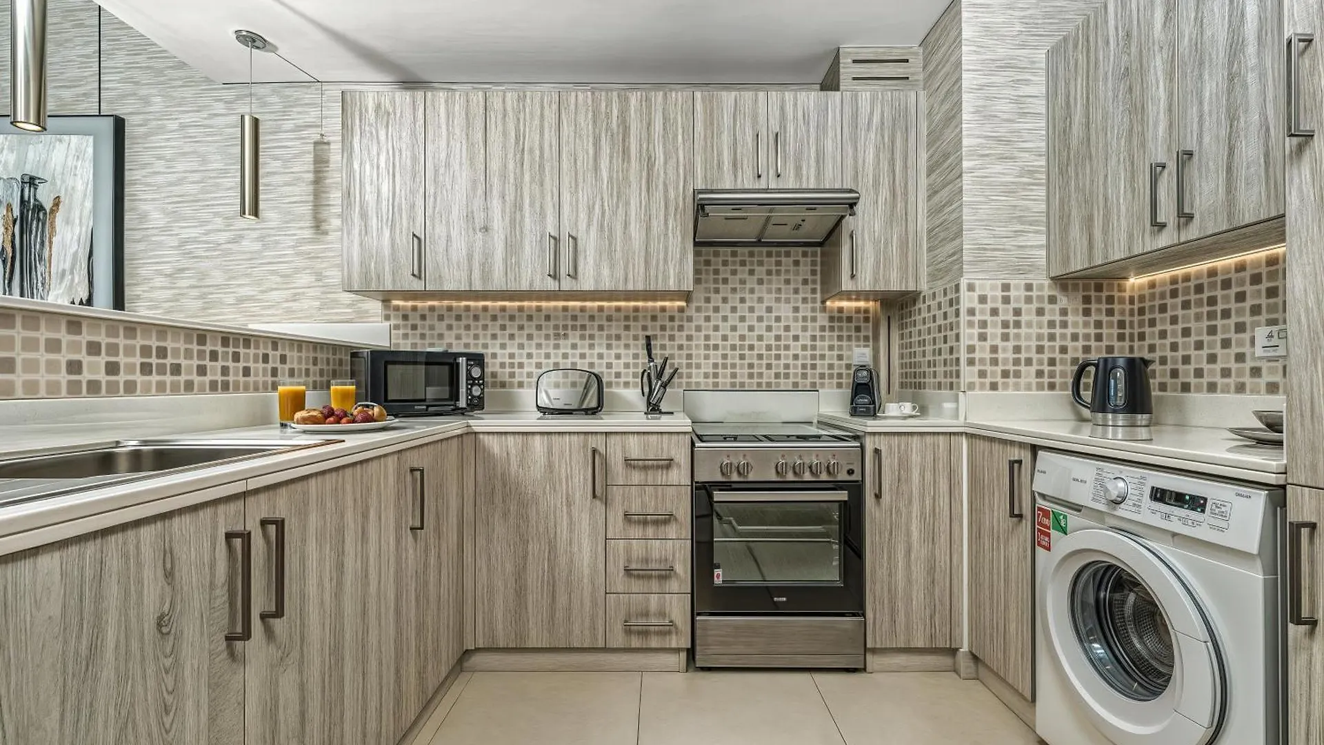Apartament Palm Jumeirah - Luxe Infinity Pool I Direct Beach Access Dubaj