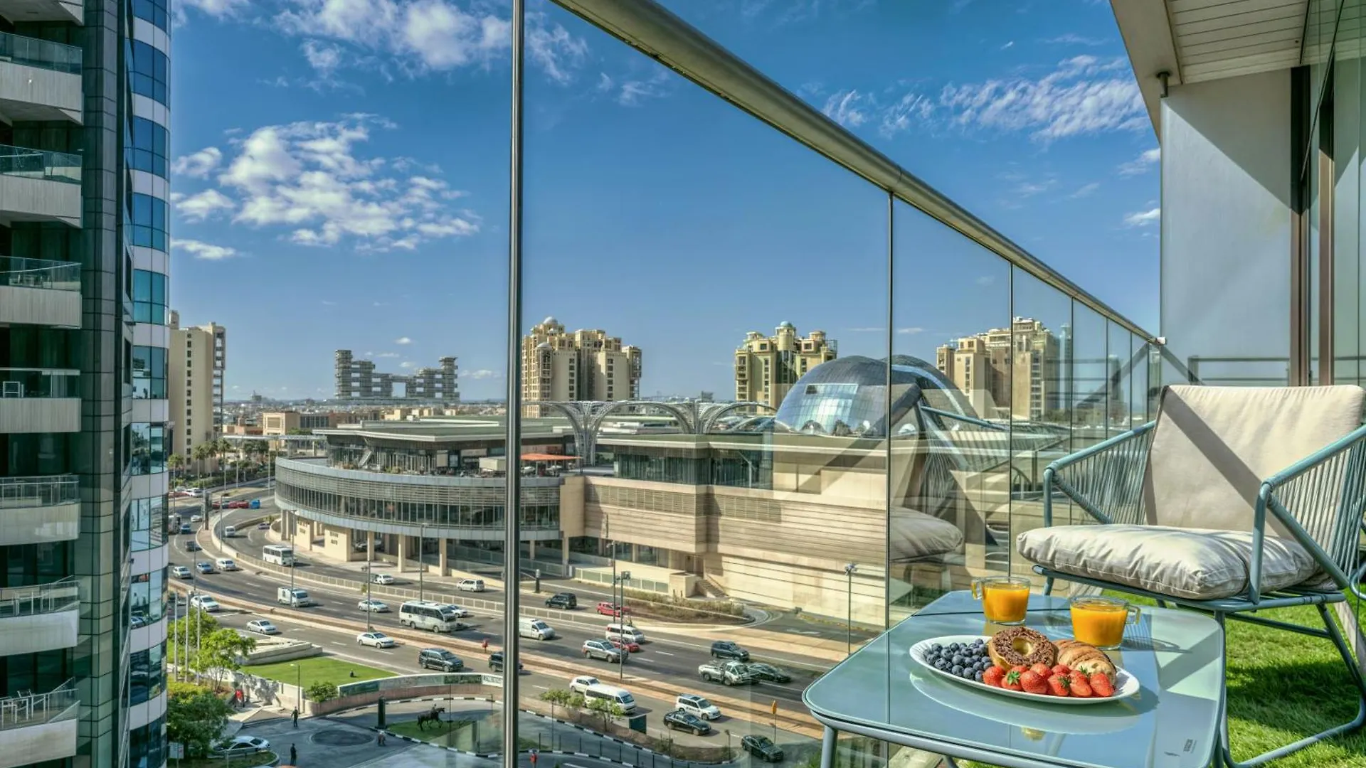 Apartment Palm Jumeirah - Luxe Infinity Pool I Direct Beach Access Dubai